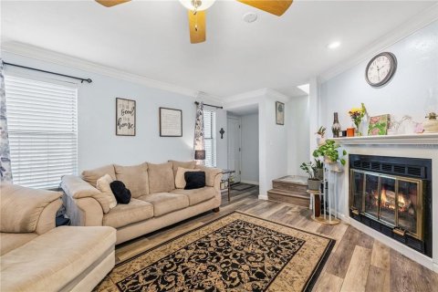 Condo in Gainesville, Florida, 3 bedrooms  № 1815873 - photo 9