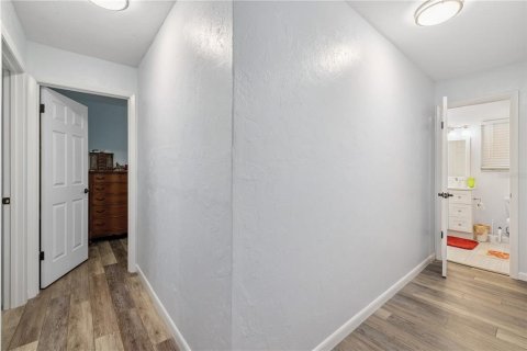 Condo in Gainesville, Florida, 3 bedrooms  № 1815873 - photo 26