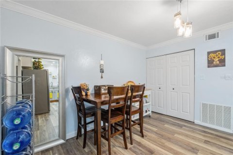 Condo in Gainesville, Florida, 3 bedrooms  № 1815873 - photo 11