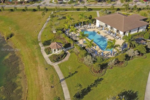 Touwnhouse à vendre à Miami, Floride: 3 chambres, 147.44 m2 № 1999343 - photo 25