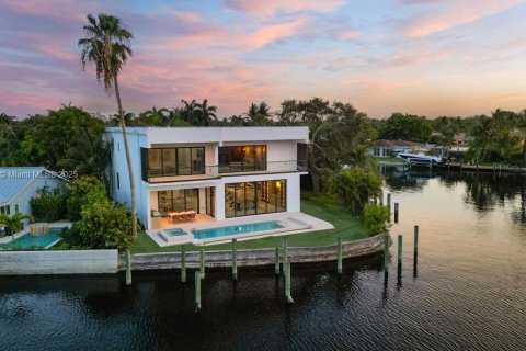 Casa en venta en Wilton Manors, Florida, 5 dormitorios, 438.31 m2 № 1831061 - foto 2