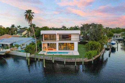 Casa en venta en Wilton Manors, Florida, 5 dormitorios, 438.31 m2 № 1831061 - foto 1