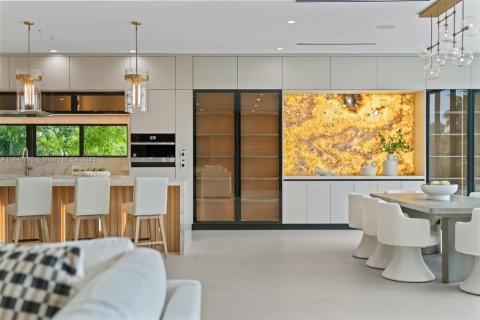 Casa en venta en Wilton Manors, Florida, 5 dormitorios, 438.31 m2 № 1831061 - foto 5