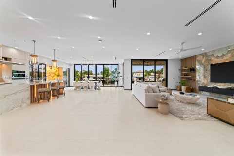 Casa en venta en Wilton Manors, Florida, 5 dormitorios, 438.31 m2 № 1831061 - foto 10