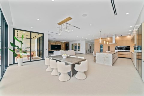 Casa en venta en Wilton Manors, Florida, 5 dormitorios, 438.31 m2 № 1831061 - foto 18
