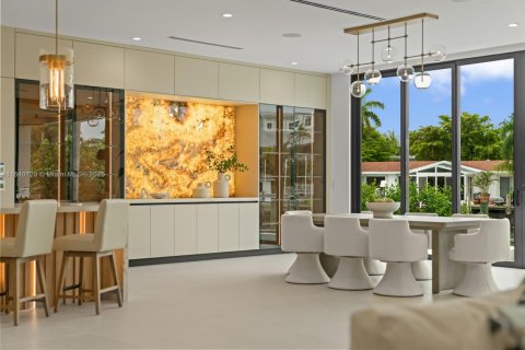 Casa en venta en Wilton Manors, Florida, 5 dormitorios, 438.31 m2 № 1831061 - foto 17