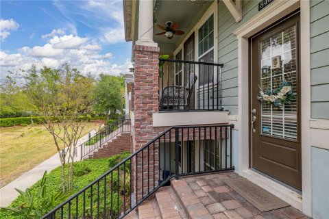 Townhouse in Oviedo, Florida 3 bedrooms, 169.08 sq.m. № 1613654 - photo 4