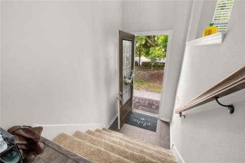 Townhouse in Oviedo, Florida 3 bedrooms, 169.08 sq.m. № 1613654 - photo 8