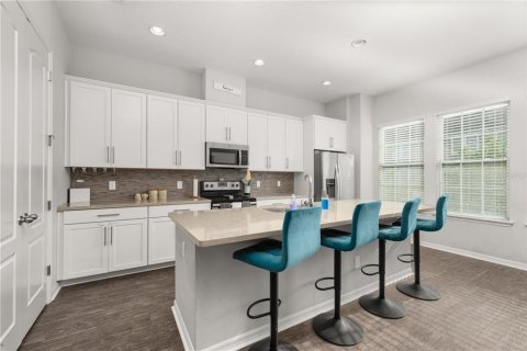 Townhouse in Oviedo, Florida 3 bedrooms, 169.08 sq.m. № 1613654 - photo 15
