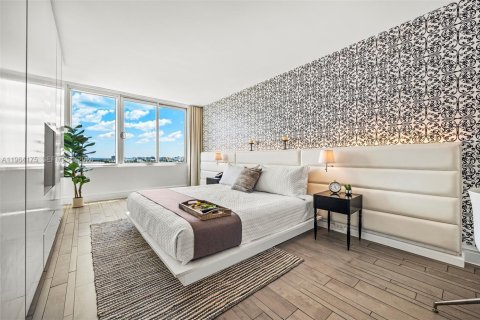 Condo in Miami Beach, Florida, 1 bedroom № 2031121 - photo 17