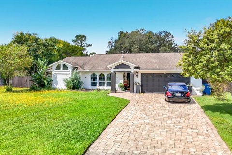 Casa en venta en Spring Hill, Florida, 3 dormitorios, 191.56 m2 № 2385703 - foto 5