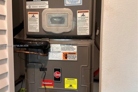 Condominio en venta en Miami, Florida, 2 dormitorios, 99.87 m2 № 2000699 - foto 21