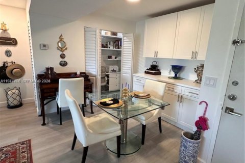 Condominio en venta en Miami, Florida, 2 dormitorios, 99.87 m2 № 2000699 - foto 8