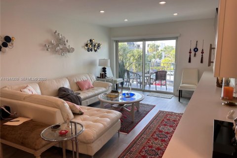 Condominio en venta en Miami, Florida, 2 dormitorios, 99.87 m2 № 2000699 - foto 5