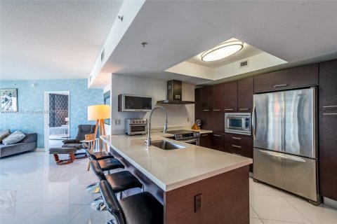 Condo in Sunny Isles Beach, Florida, 3 bedrooms  № 1942554 - photo 4