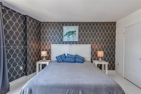 Condo in Sunny Isles Beach, Florida, 3 bedrooms  № 1942554 - photo 10