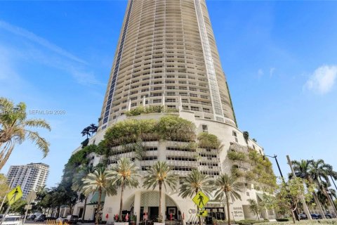 Condo in Miami, Florida, 2 bedrooms № 2076521 - photo 23
