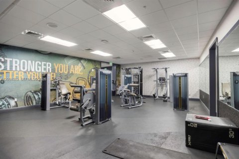 Condo in Miami, Florida, 2 bedrooms № 2076521 - photo 10