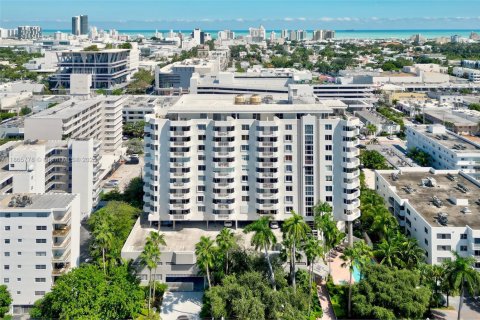 Copropriété à vendre à Miami Beach, Floride: 2 chambres, 80.82 m2 № 1979267 - photo 18