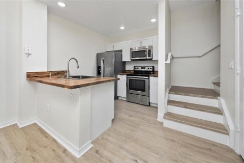 Condo in Kissimmee, Florida, 3 bedrooms  № 2099728 - photo 6