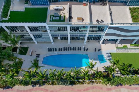 Copropriété à vendre à Miami Beach, Floride: 1 chambre, 76.18 m2 № 2066236 - photo 27