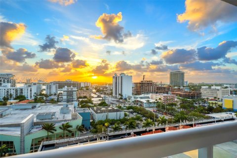 Copropriété à vendre à Miami Beach, Floride: 1 chambre, 76.18 m2 № 2066236 - photo 20