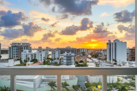 Copropriété à vendre à Miami Beach, Floride: 1 chambre, 76.18 m2 № 2066236 - photo 7