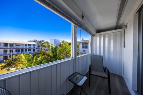 Condominio en venta en Miami, Florida, 2 dormitorios, 80.82 m2 № 1957556 - foto 19