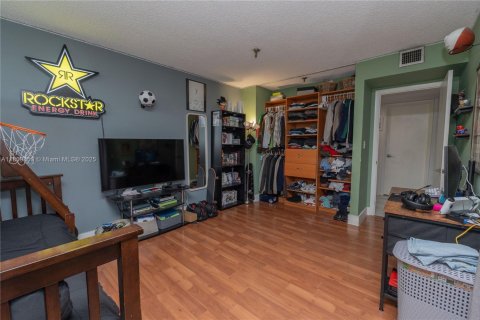 Copropriété à vendre à Miami, Floride: 2 chambres, 113.53 m2 № 1875368 - photo 22
