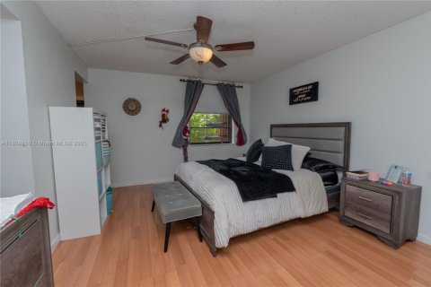 Copropriété à vendre à Miami, Floride: 2 chambres, 113.53 m2 № 1875368 - photo 10