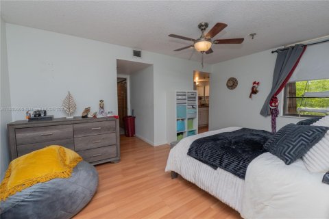 Copropriété à vendre à Miami, Floride: 2 chambres, 113.53 m2 № 1875368 - photo 8