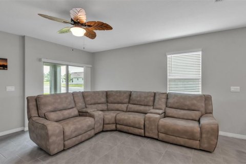 Townhouse in Winter Garden, Florida 3 bedrooms, 168.52 sq.m. № 2102439 - photo 11