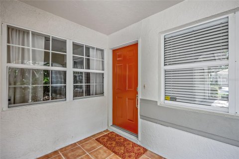 House in Sarasota, Florida 2 bedrooms, 127.83 sq.m. № 1895119 - photo 3