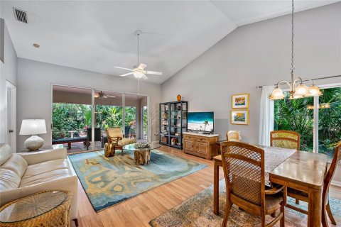 House in Sarasota, Florida 2 bedrooms, 127.83 sq.m. № 1895119 - photo 5