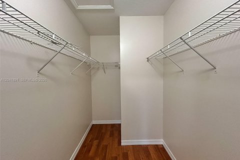 Снять в аренду кондоминиум в Хомстед, Флорида 2 спальни, 75.72м2, № 2183853 - фото 13