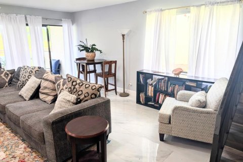 Townhouse in Lauderhill, Florida 3 bedrooms, 161.65 sq.m. № 2168332 - photo 7