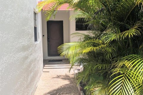 Townhouse in Lauderhill, Florida 3 bedrooms, 161.65 sq.m. № 2168332 - photo 22