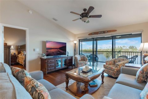 Condo in New Smyrna Beach, Florida, 2 bedrooms  № 1847851 - photo 21