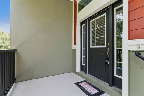 Touwnhouse à vendre à Winter Springs, Floride: 3 chambres, 179.49 m2 № 2399306 - photo 4