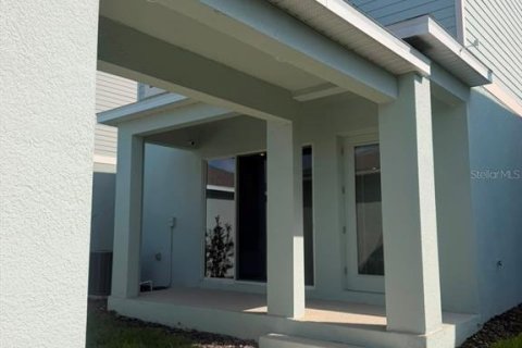 House in Winter Garden, Florida 4 bedrooms, 193.98 sq.m. № 2198051 - photo 3