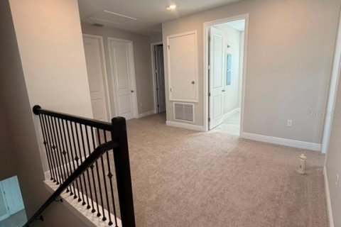 House in Winter Garden, Florida 4 bedrooms, 193.98 sq.m. № 2198051 - photo 17