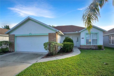 Villa ou maison à louer à Davenport, Floride: 3 chambres, 115.76 m2 № 1800420 - photo 1