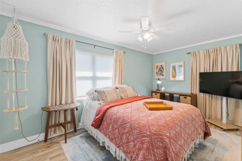 House in Merrit Island, Florida 3 bedrooms, 93.65 sq.m. № 2149672 - photo 25