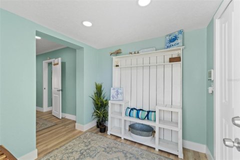 House in Merrit Island, Florida 3 bedrooms, 93.65 sq.m. № 2149672 - photo 30