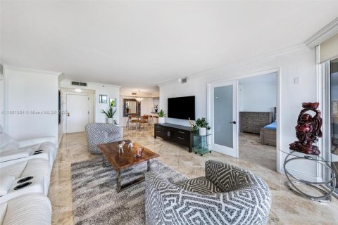 Condominio en Miami, Florida, 2 dormitorios  № 1977627
