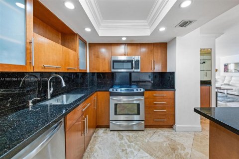 Condominio en venta en Miami, Florida, 2 dormitorios, 117.8 m2 № 1977627 - foto 9