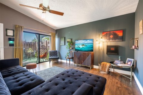 Купить таунхаус в Пемброк-Пайнс, Флорида 2 спальни, 127.09м2, № 1970059 - фото 5