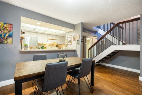 Купить таунхаус в Пемброк-Пайнс, Флорида 2 спальни, 127.09м2, № 1970059 - фото 7