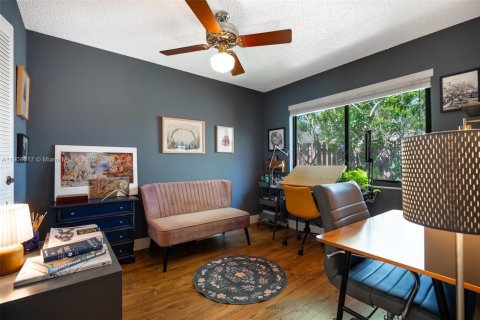 Купить таунхаус в Пемброк-Пайнс, Флорида 2 спальни, 127.09м2, № 1970059 - фото 22