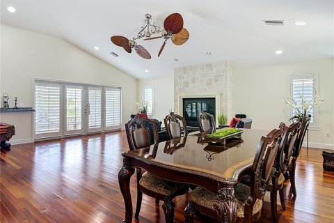House in Hernando Beach, Florida 5 bedrooms, 348.94 sq.m. № 2219281 - photo 17